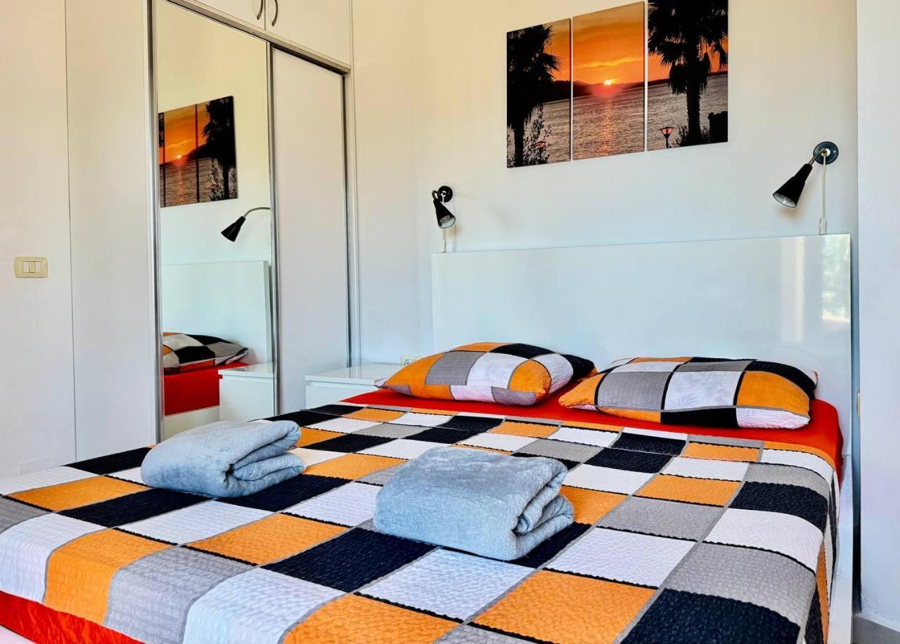 Orange Corner Apartment Saranda Extérieur photo
